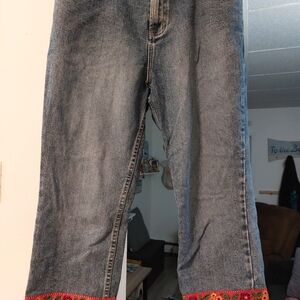 Boston Proper Embroidered Capri Size 12